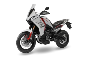MM-Modelos-X-CAPE-700-25-Vistas-4-Carrara-White-Spoked X-CAPE 700