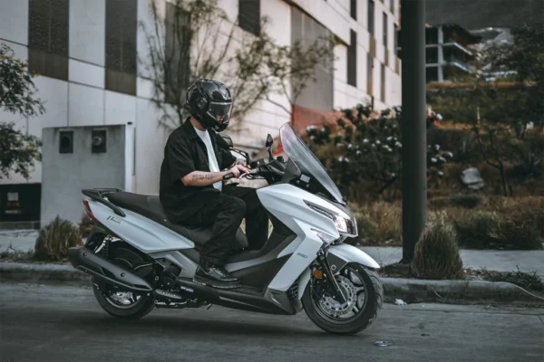 X-TOWN 250i ABS